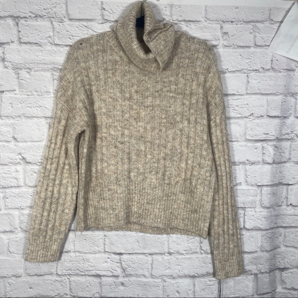 NWT | William Rast Sweater | - Picture 1 of 5